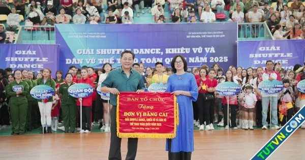 1000 VĐV tranh tài hấp dẫn tại giải khiêu vũ dân vũ thể thao toàn quốc-1.webp