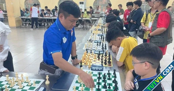 250 kỳ thủ tranh tài sôi nổi giải cờ dành cho học sinh sinh viên tại TPHCM-1.webp