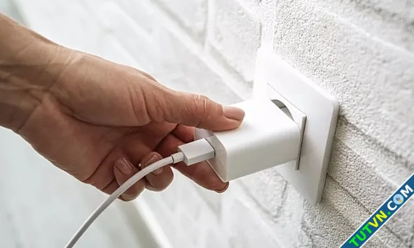 4 loại thiết bị nên rút điện khi không ở nhà-1.webp