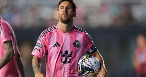 Ai sẽ đoạt Quả bóng vàng khi Messi và Ronaldo tiếp tục vắng mặt-1.webp