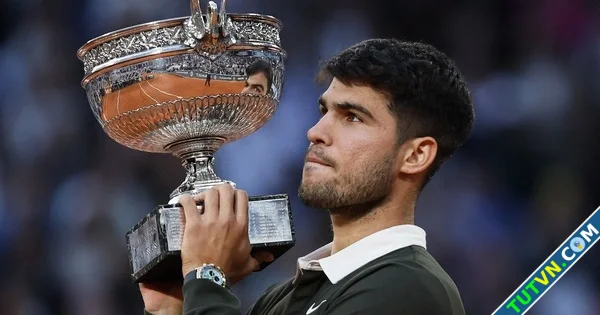 Alcaraz vô địch Roland Garros 2025 Cú lội ngược dòng kinh điển thắng nghẹt thở Sinner-1.webp