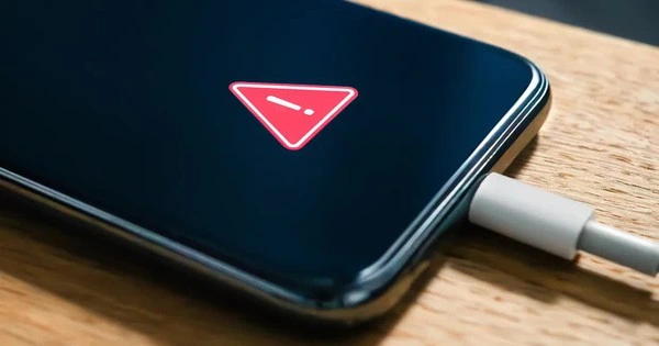 Ba thói quen sạc pin smartphone nên thay đổi ngay lập tức-1.webp