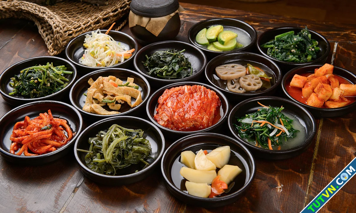 Banchan món phụ mà chính trong ẩm thực Hàn Quốc-1.webp