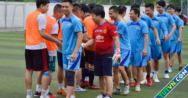 Báo Thanh Niên đoạt hạng ba giải bóng đá giao hữu cơ quan Trung ương Đoàn-1.webp