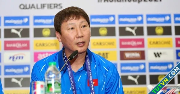 Bị hỏi khó ở họp báo HLV Kim Sangsik Việt Nam tự quyết vận mệnh ở trận đại chiến Malaysia-1.webp