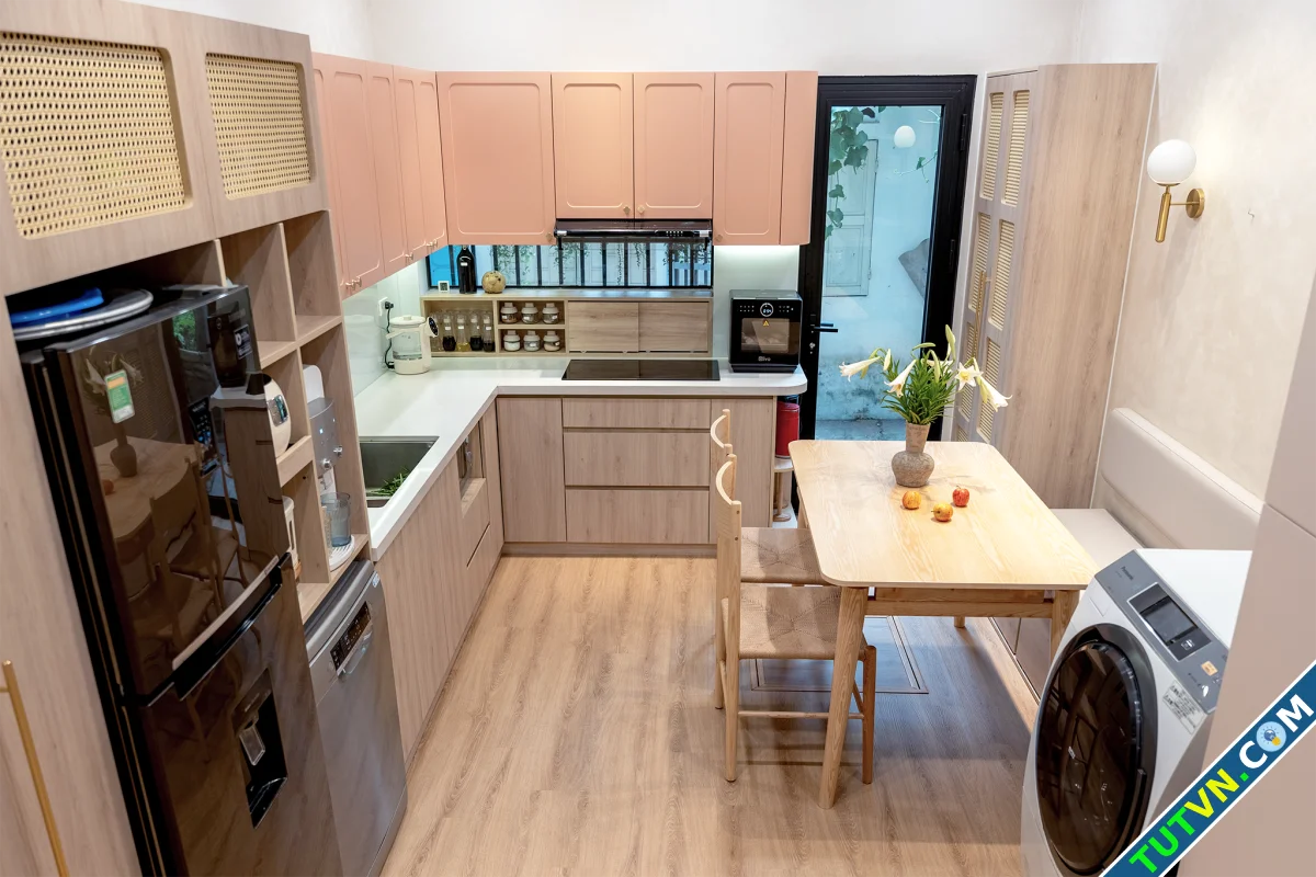 Cải tạo không gian sinh hoạt chung 30 m2 cho 8 người-1.webp