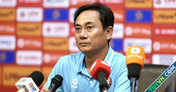 CLB TPHCM chia tay HLV Phùng Thanh Phương chấm HLV Tây Ban Nha-1.webp