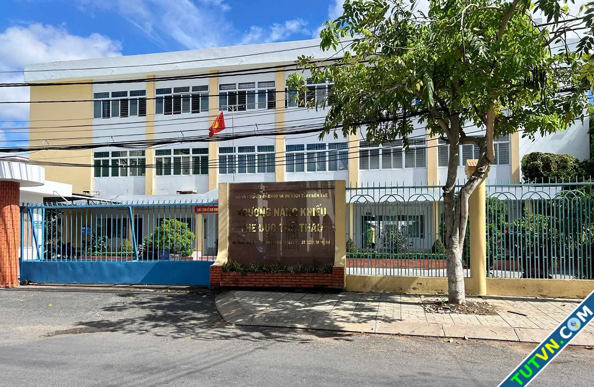 Cựu Phó giám đốc Sở Văn hóa Thể thao và Du lịch Bến Tre bị bắt-1.webp