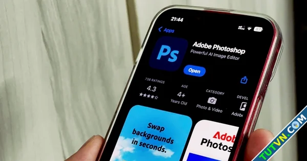 Đã có ứng dụng Photoshop miễn phí trên iPhone-1.webp