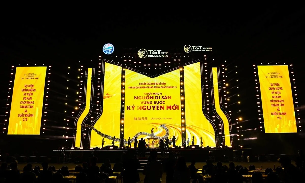 Đại nhạc hội tại TT City Millennia trước giờ khai mạc-1.webp