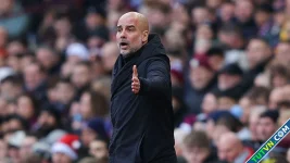 Guardiola bắt cầu thủ Man City qua đêm ở sân tập