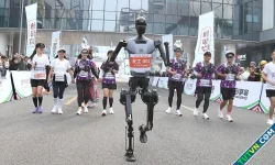 Robot lần đầu chạy giải half marathon ngày 13/4