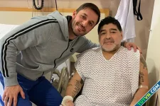 Đội ngũ y tế của Maradona hầu tòa vì cáo buộc giết người