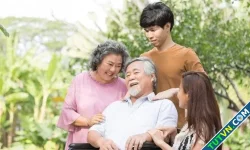 Các con bỏ cơ hội ở nước ngoài, về làm điểm tựa cho vợ chồng tôi