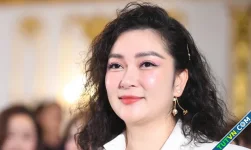 Hoa hậu Nguyễn Thị Huyền chấm thi nhan sắc
