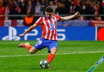 UEFA, FIFA có thể đổi luật vì cú đá phạt đền của Alvarez