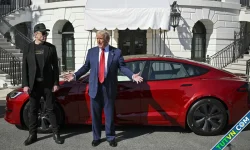 Phe Dân chủ muốn điều tra sự kiện xe Tesla ở Nhà Trắng