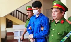 Cựu trung úy khóc, xin lỗi gia đình cô gái bị sát hại