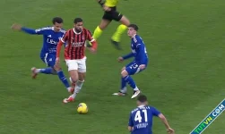 Dele Alli bị đuổi khi tái xuất sân cỏ sau hơn hai năm