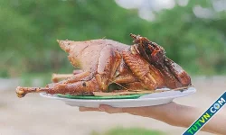 Gà đốt Ô Thum là đặc sản vùng nào?
