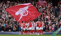 Arsenal hạ gục Chelsea
