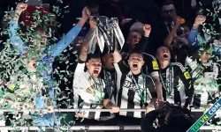 Thắng Liverpool, Newcastle đoạt Cup Liên đoàn Anh