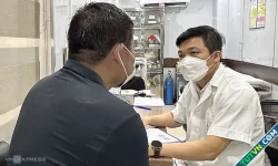 Bác sĩ bất lực trước nạn giả mạo trên TikTok