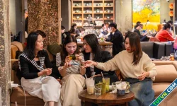 Người Việt chi hơn 300 tỷ mỗi ngày để uống cà phê, trà sữa