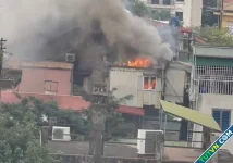 Cháy tại khu tập thể Vọng Đức, nhiều người di tản