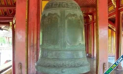 Chuông Ngọ Môn - biểu tượng vương triều Nguyễn