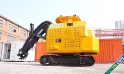 Robot xây cầu khổng lồ ở vùng nước đục