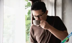 'Lương 18 triệu, tôi uống cà phê thay bữa sáng để tiết kiệm'
