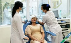 Người trẻ bị run tay có nguy hiểm không?
