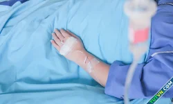 Truyền nước biển có giúp nhanh khỏi sốt xuất huyết không?