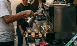 Hạ giá cà phê pha máy xuống 10 nghìn nhưng không ai chịu uống