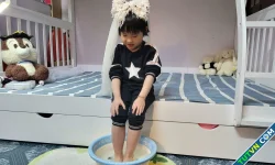 Có nên ngâm chân giữ ấm cho trẻ vào mùa đông?