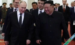 Ông Kim Jong-un gọi ông Putin là 'bằng hữu thân thiết nhất'