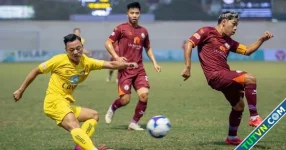 Thanh Hóa bị gỡ hòa phút 94 CLB Bình Định tạm thoát đáy bảng Vẫn ở bờ vực thẳm-1.webp