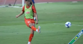 Vì sao trung vệ cao gần 2 m của HAGL bị loại khỏi U23 Việt Nam-1.webp