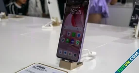 Oppo Reno13 Series ra mắt với cải tiến AI, giá từ 9 triệu đồng