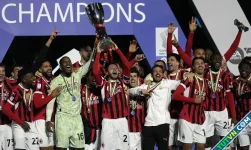 Milan thắng ngược Inter, vô địch Siêu Cup Italy