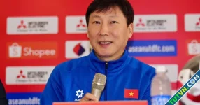 HLV Kim Sang-sik: Việt Nam sẽ vượt &#039;núi lớn&#039; Thái Lan để vô địch AFF Cup