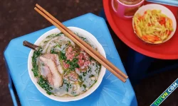 Bí quyết của hàng phở Michelin đông khách ở Hà Nội