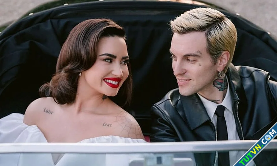 Demi Lovato cưới-1.webp