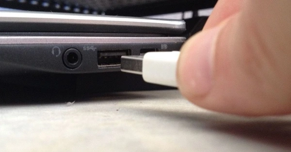Điều gì xảy ra nếu rút USB không an toàn khỏi máy tính-1.webp