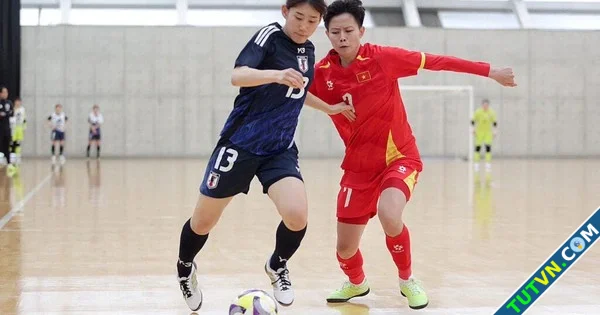 Đội tuyển futsal nữ Việt Nam ghi bàn vào lưới Nhật Bản Bài học từ trận thua-1.webp
