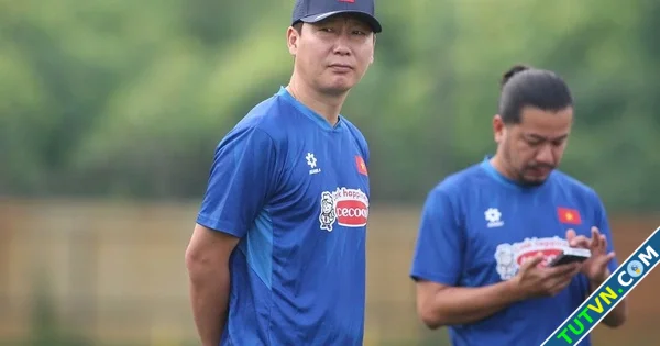 Đội tuyển Malaysia đã có chân sút hàng khủng gốc Colombia HLV Kim Sangsik đau đầu-1.webp