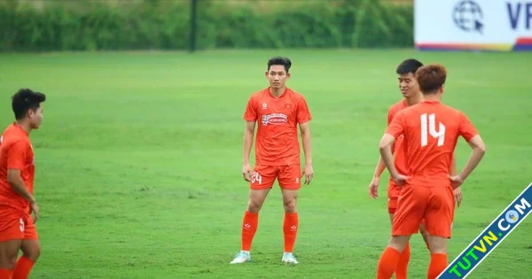 Đội tuyển Việt Nam thắng sát nút U22 Hai Long và Duy Mạnh ghi bàn Quang Vinh đá chính-1.webp