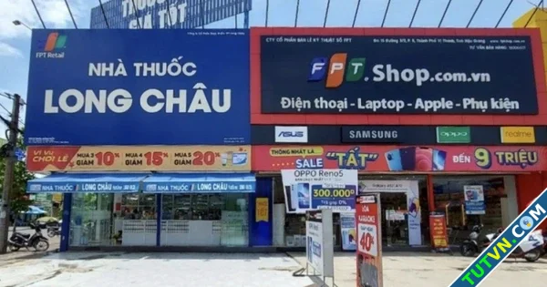 FPT Retail đạt hơn 23000 tỉ doanh thu 6 tháng đầu năm 2025-1.webp
