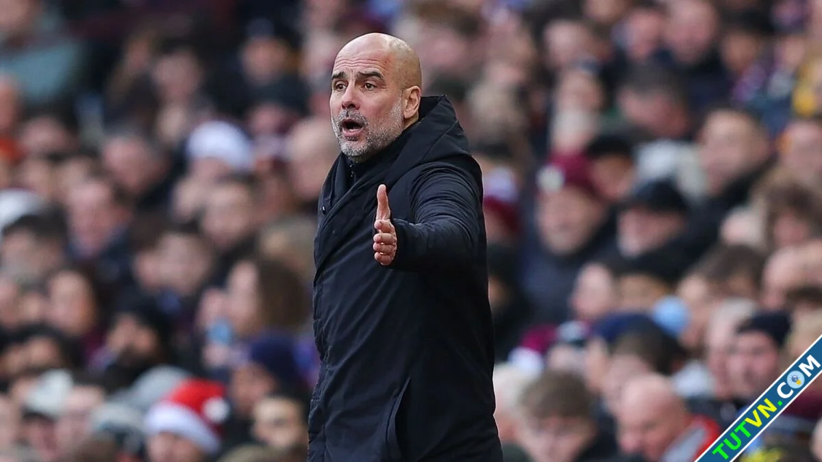 Guardiola bắt cầu thủ Man City qua đêm ở sân tập-1.webp